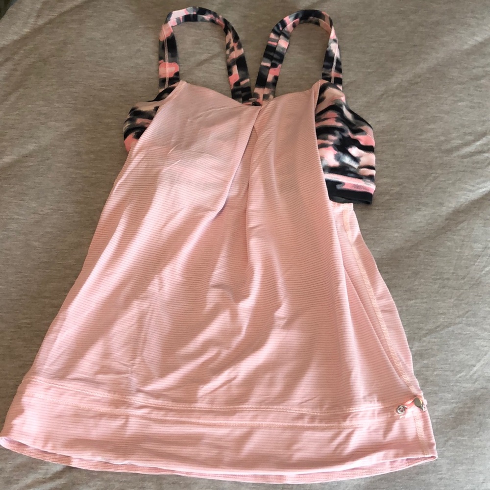 Lululemon tank
